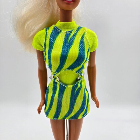 Vintage 1997 Movin Groovin Walking Barbie Doll Original Dress Shoes 17714 Mattel - Picture 3 of 16